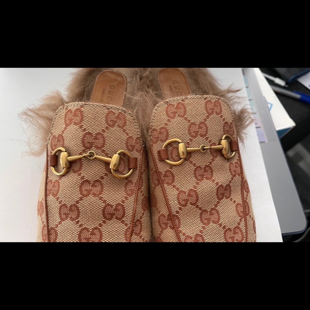 GUCCI PRINCETOWN FUR SLIPPER/SLIDE BEIGE 36.5/6.5